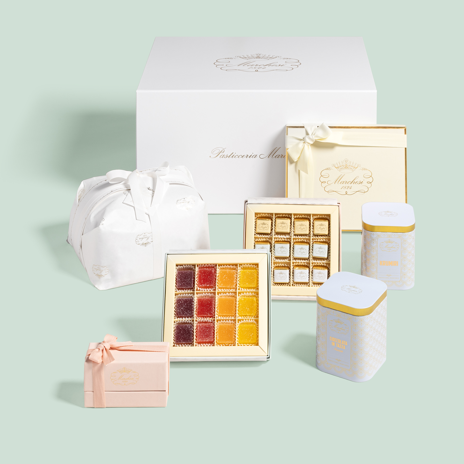 潘纳托内蛋糕、热巧克力与饼干礼盒