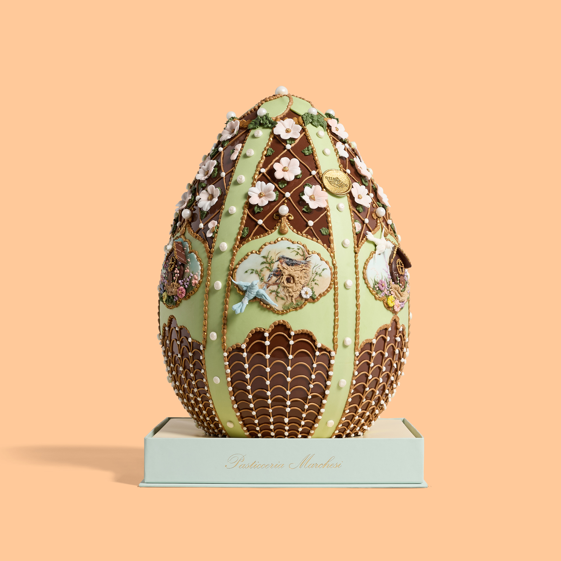 Uovo al cioccolato al latte con decori verdi 2 kg