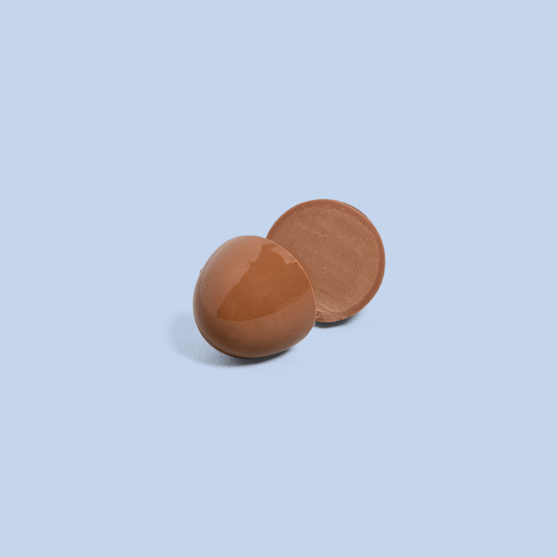 Assortment of filled eggs 4 cubes 5x5