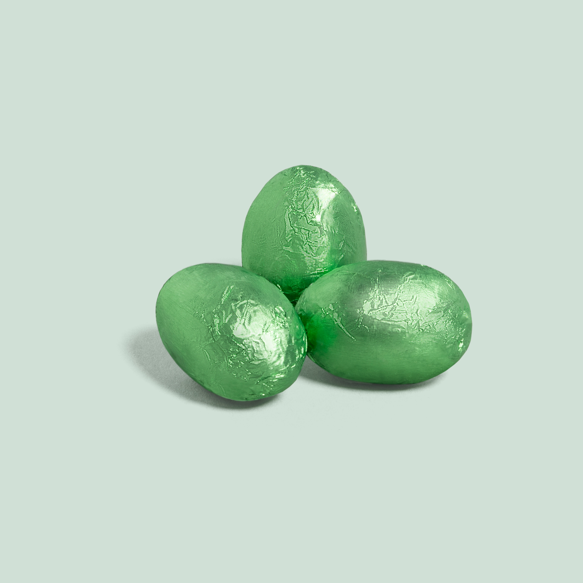 Milk chocolate eggs with pistachio filling 105g