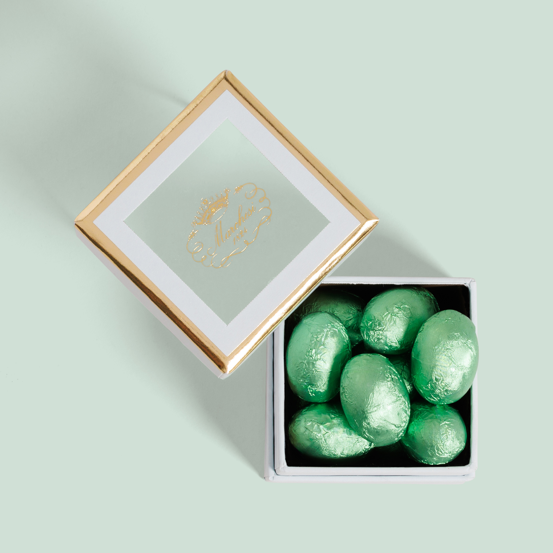 开心果夹心牛奶巧克力蛋110克