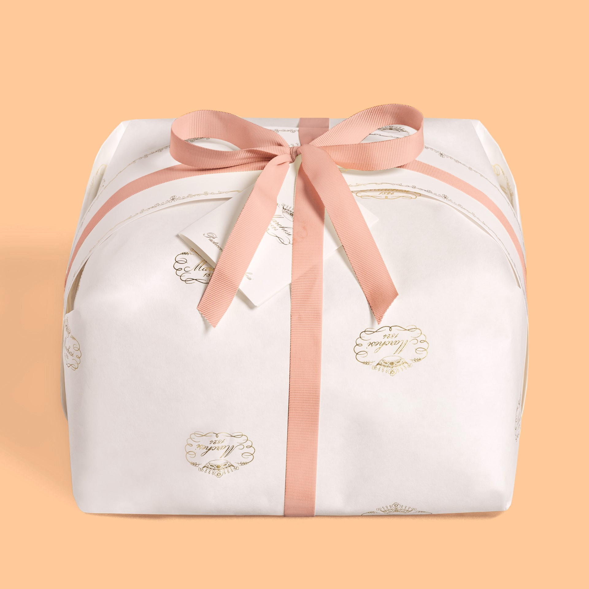 Apricot, lemon and almond Panettone 1 kg