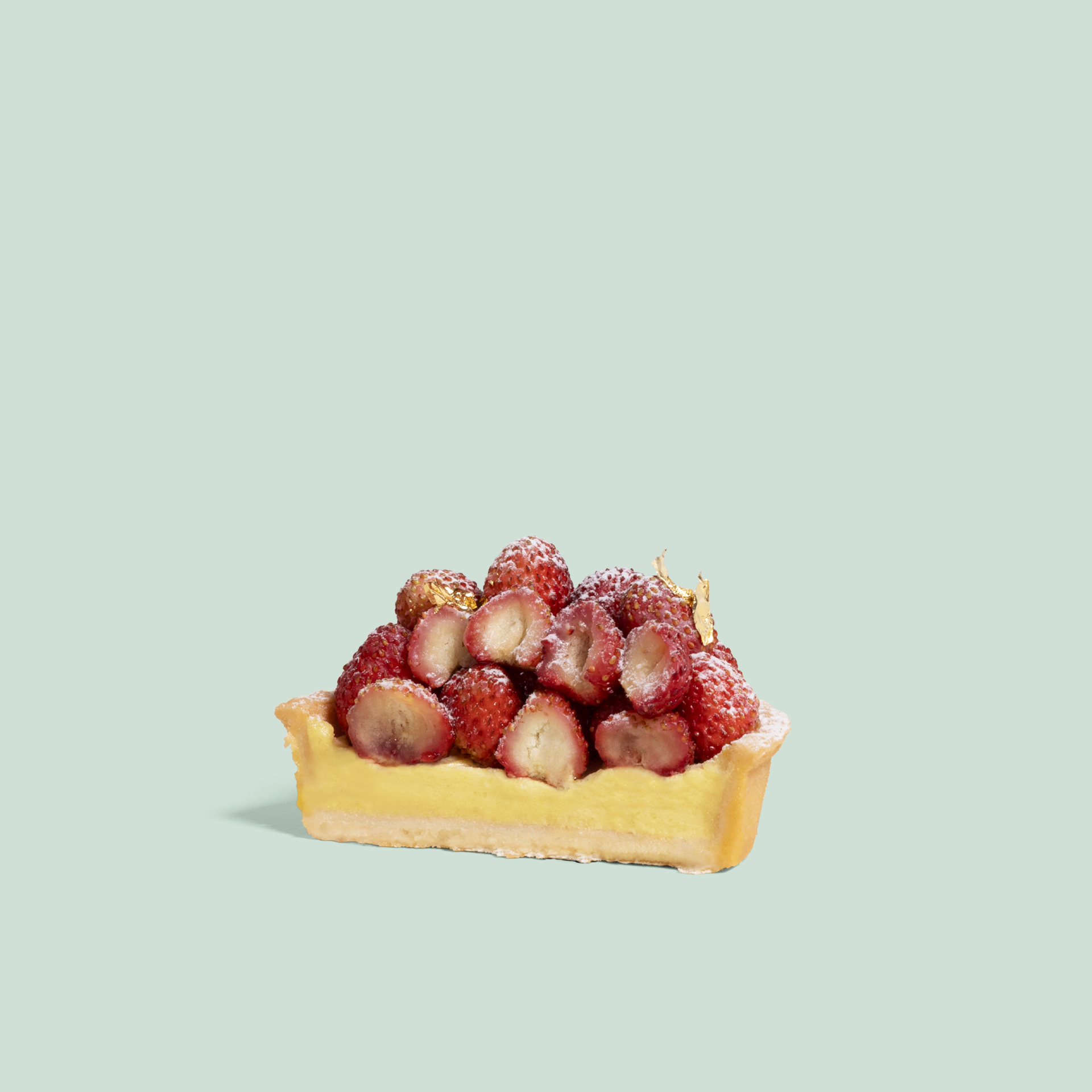Wild strawberry little tart