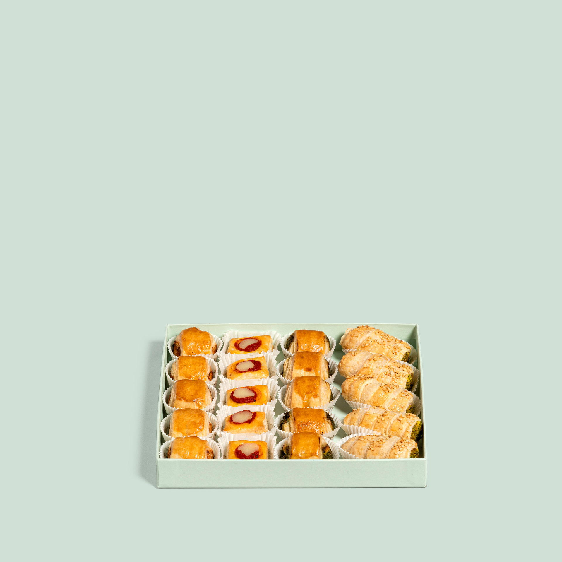 Coffret de pâtes feuilletées pour l’apéritif et vin pétillant